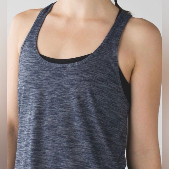 Lululemon Athletica Gray ‘Salute The Sun’ Tank - Picture 3 of 10